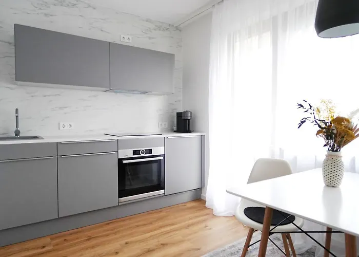 Mit Balkon Und Privatparkplatz Apartamento *