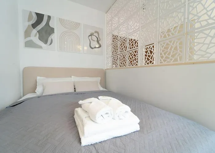 Apartamento Mit Balkon Und Privatparkplatz Augsburg