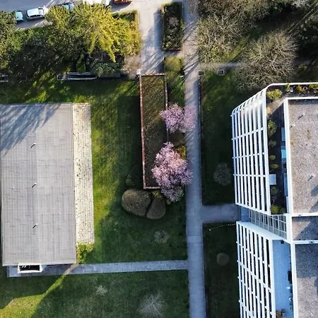 Mit Balkon Und Privatparkplatz アパート アウグスブルク